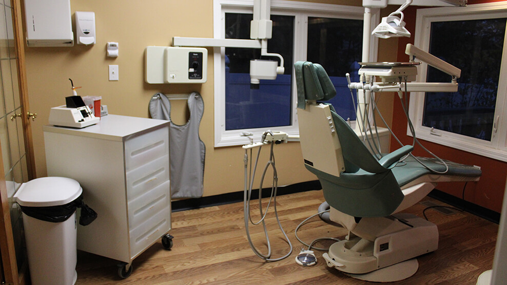 Dental office treatment chair